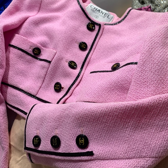 🚫SOLD🚫Chanel Vintage 1995 Pink Cropped Jacket - Picture 8 of 10
